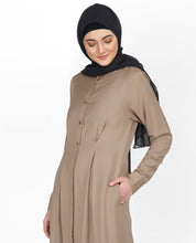 Curved Collar Slim Waist Brown Abaya