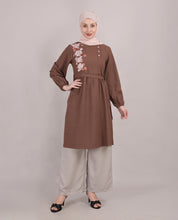 Touch Of Bloom Rustic Charm Top