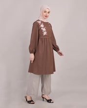 Touch Of Bloom Rustic Charm Top