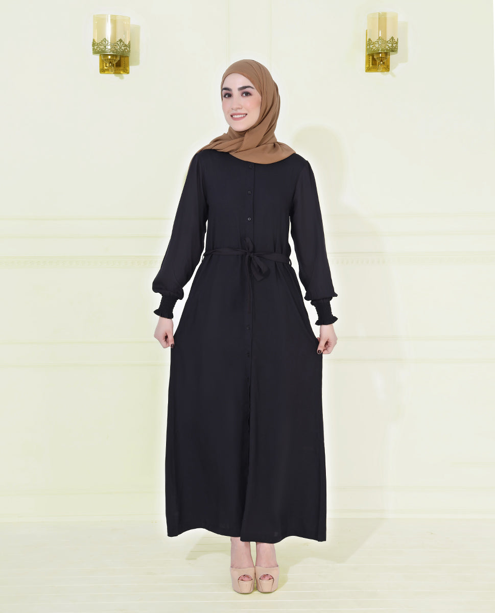 Front view of smart look black belted jilbab – modest abaya design