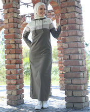 Misty Mud Detachable Hood Jilbab