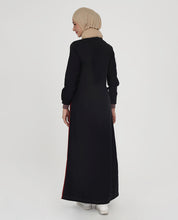 Modest Edge Contrast Jilbab