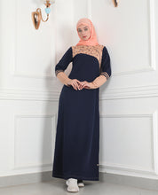 Navy & Tan Linear Print Jilbab