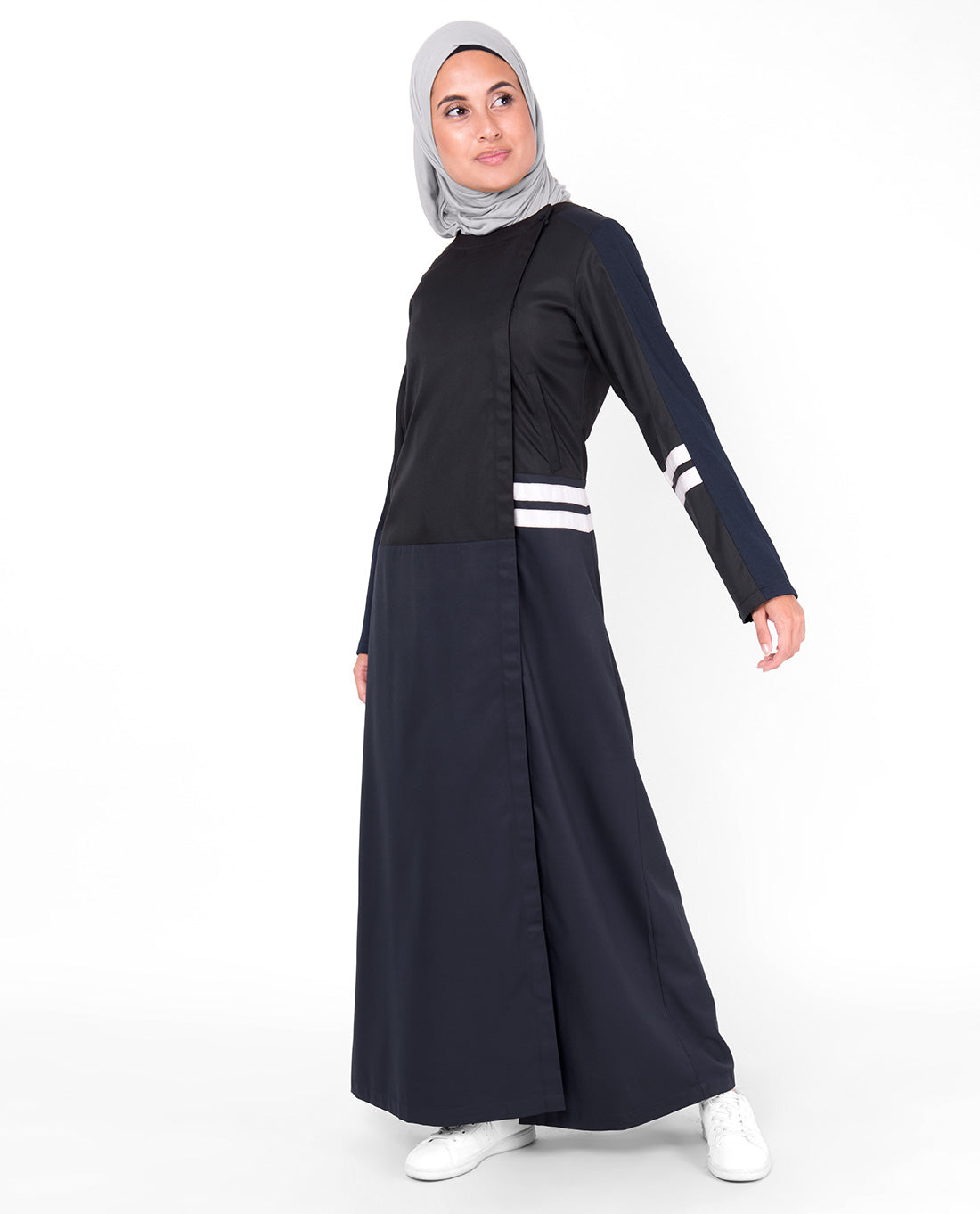 Blue and Black Concealed Open Jilbab