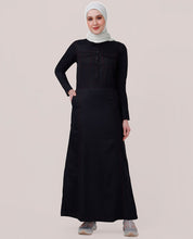 Rich Black Patch Pockets Jilbab