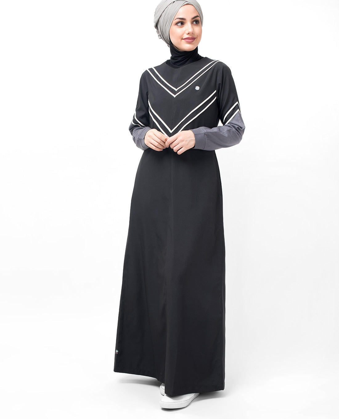 Black V Striper Abaya