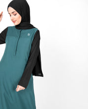 Tapestry Green Colour Blocking Jilbab