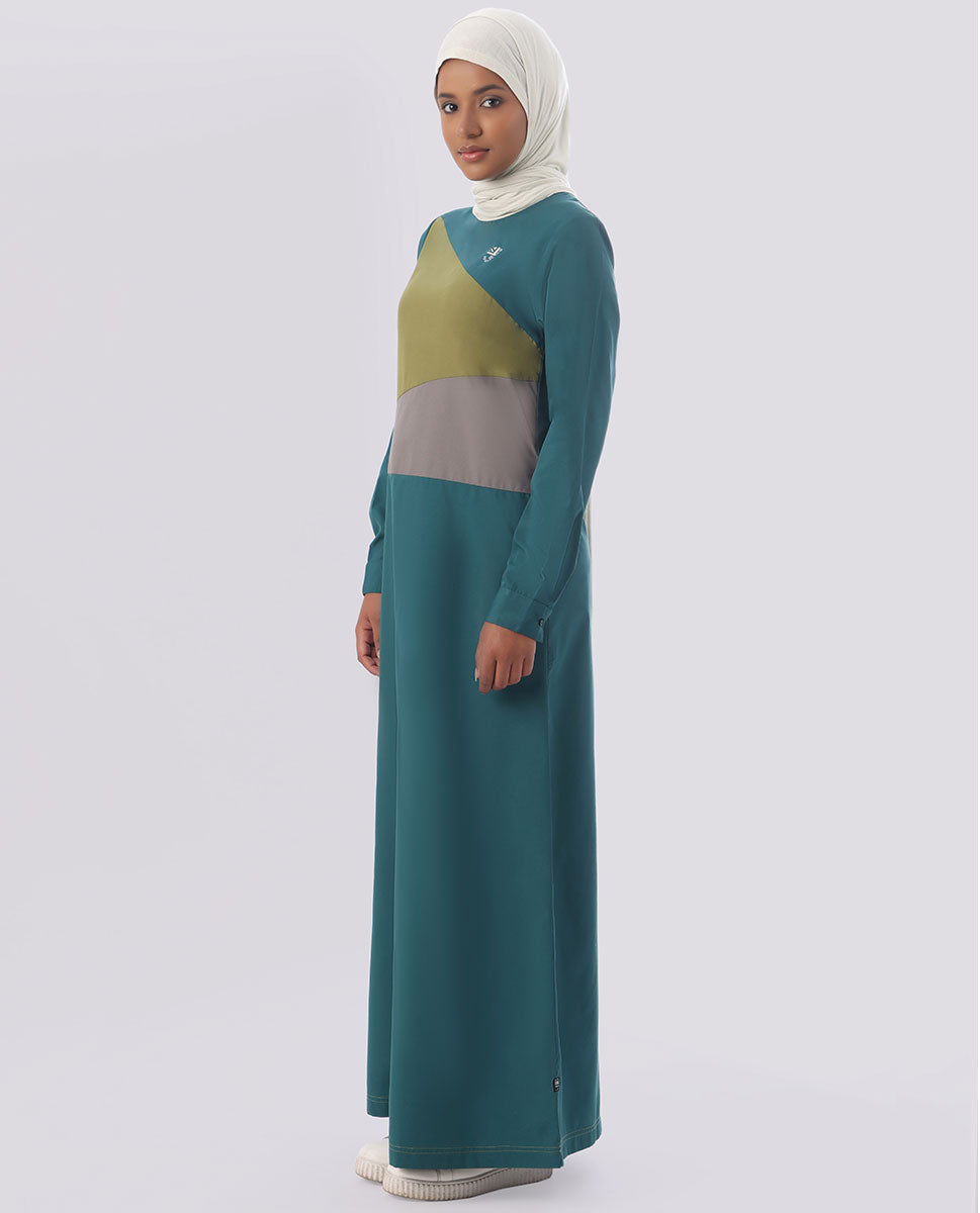 Pine Green Color Contrast Jilbab