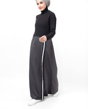 Black & Grey One Stripe Abaya