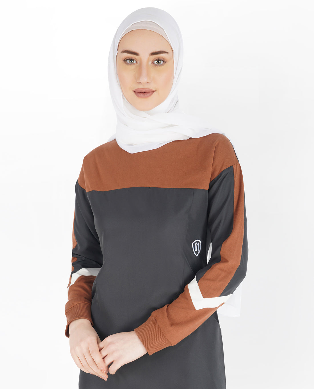 Asphalt Grey and Sequoia Brown Round Neck Jilbab