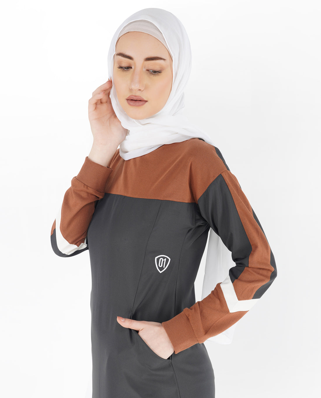 Asphalt Grey and Sequoia Brown Round Neck Jilbab