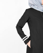 Black & White Top Stitch Jilbab