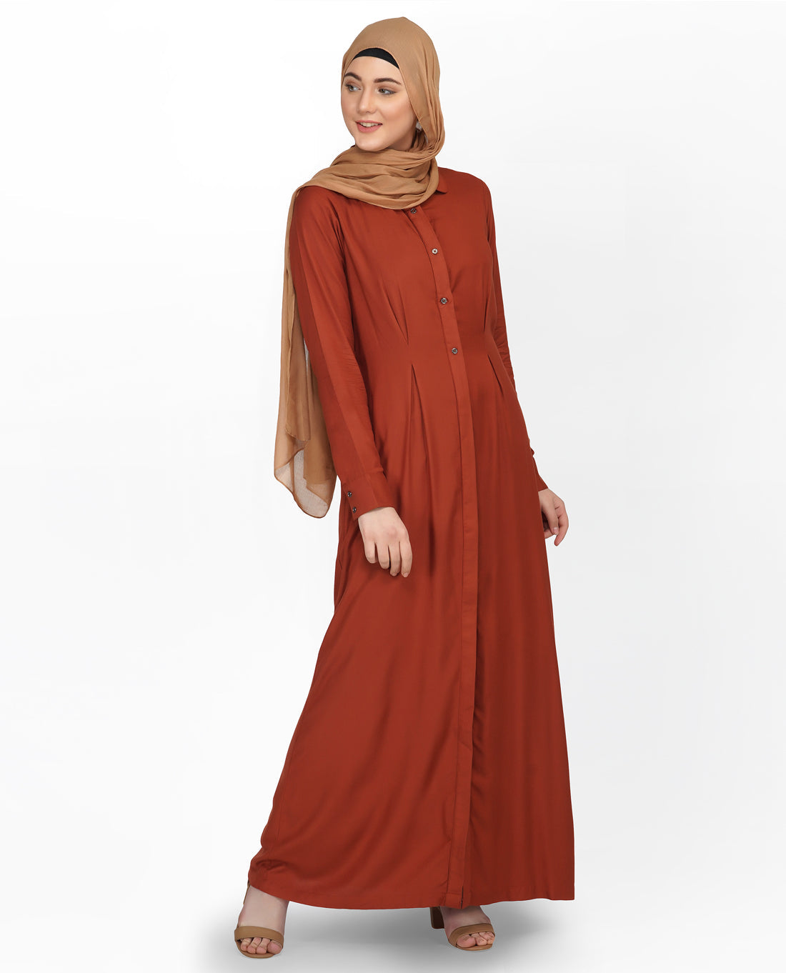 Front view of curved collar slim waist sequoia abaya – modest abaya design