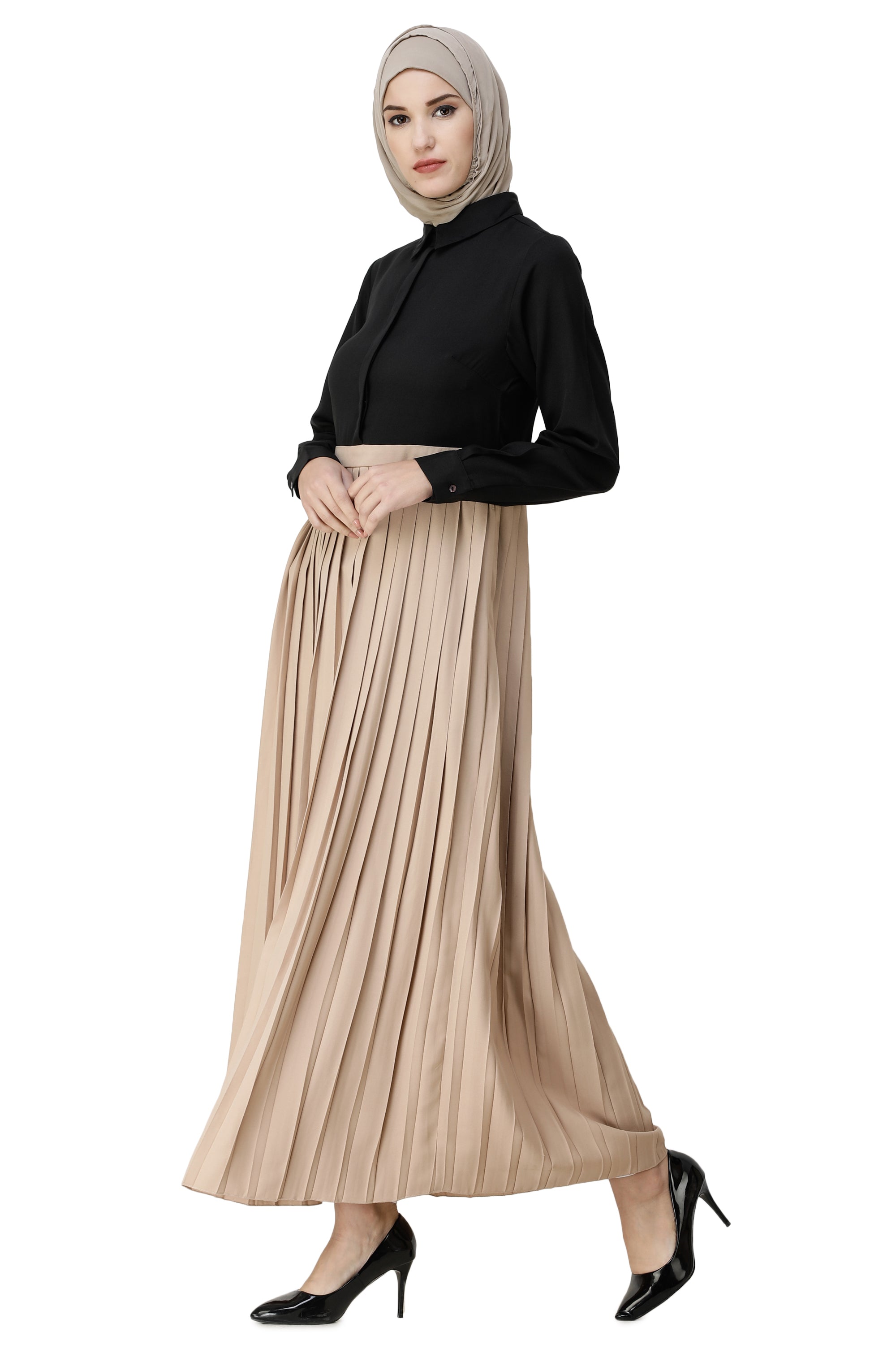 Black & Sand Pleated Skirt Abaya