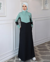 Chic Fashionista Color Contrast Black Jilbab