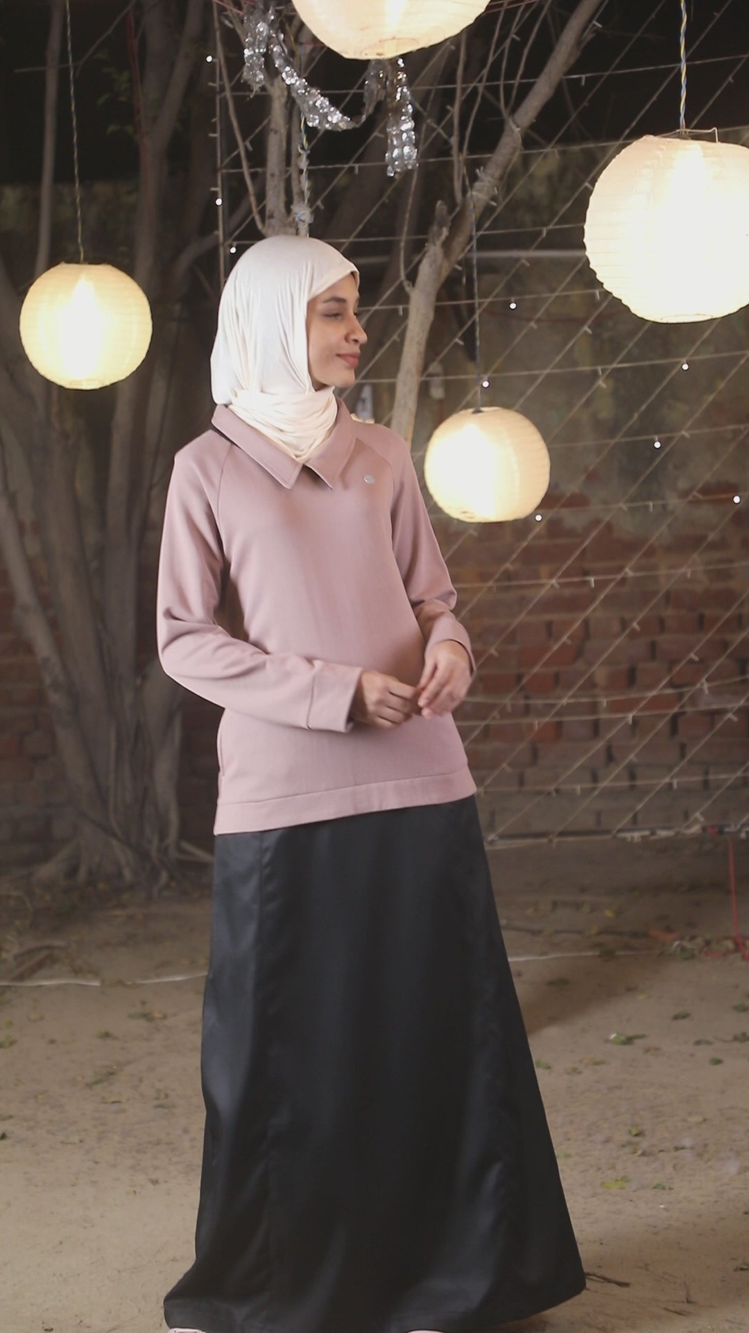 Softglow - Black & Peach Winter Jilbab