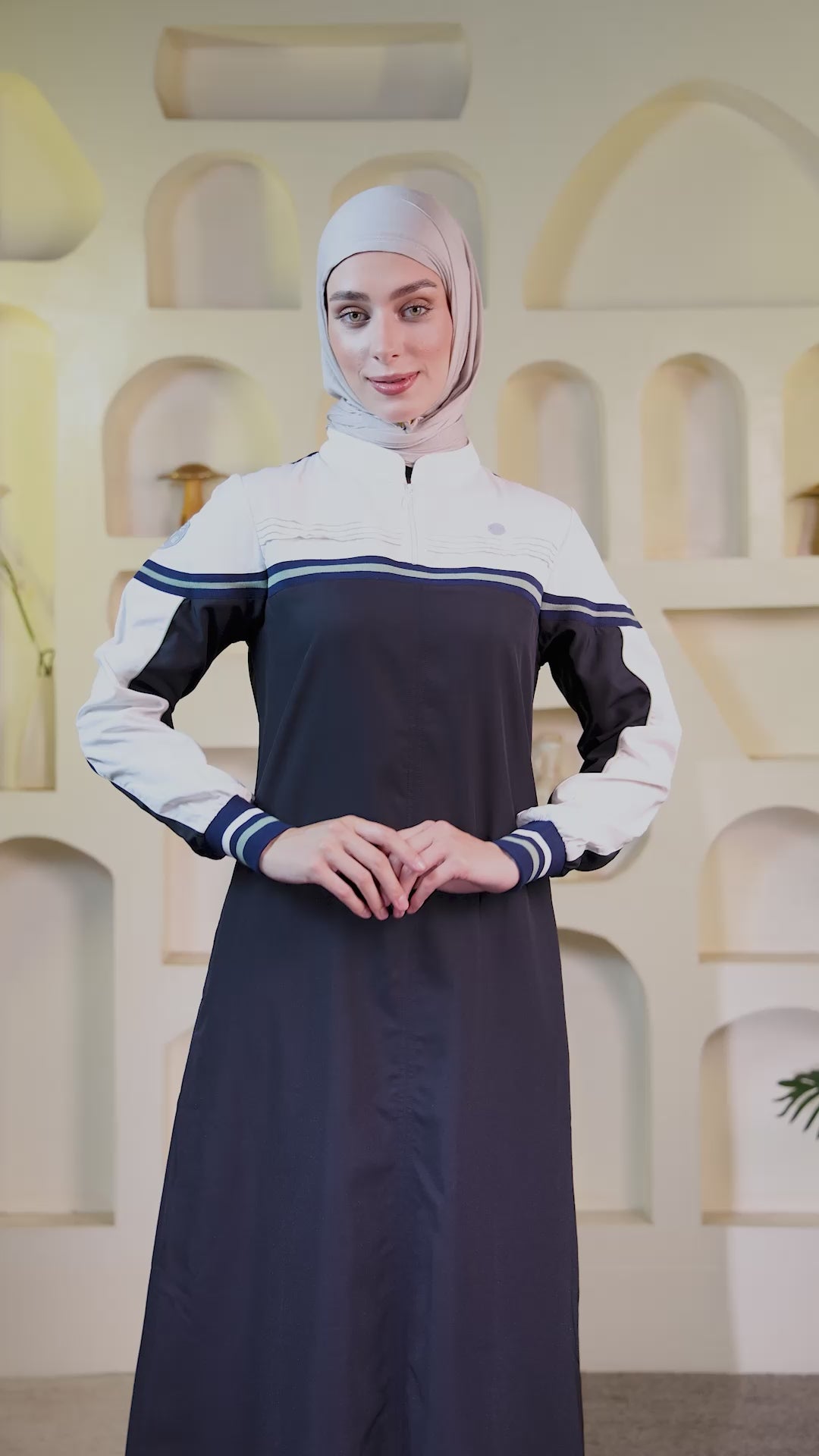 Classic Contrast Jilbab - Navy & White