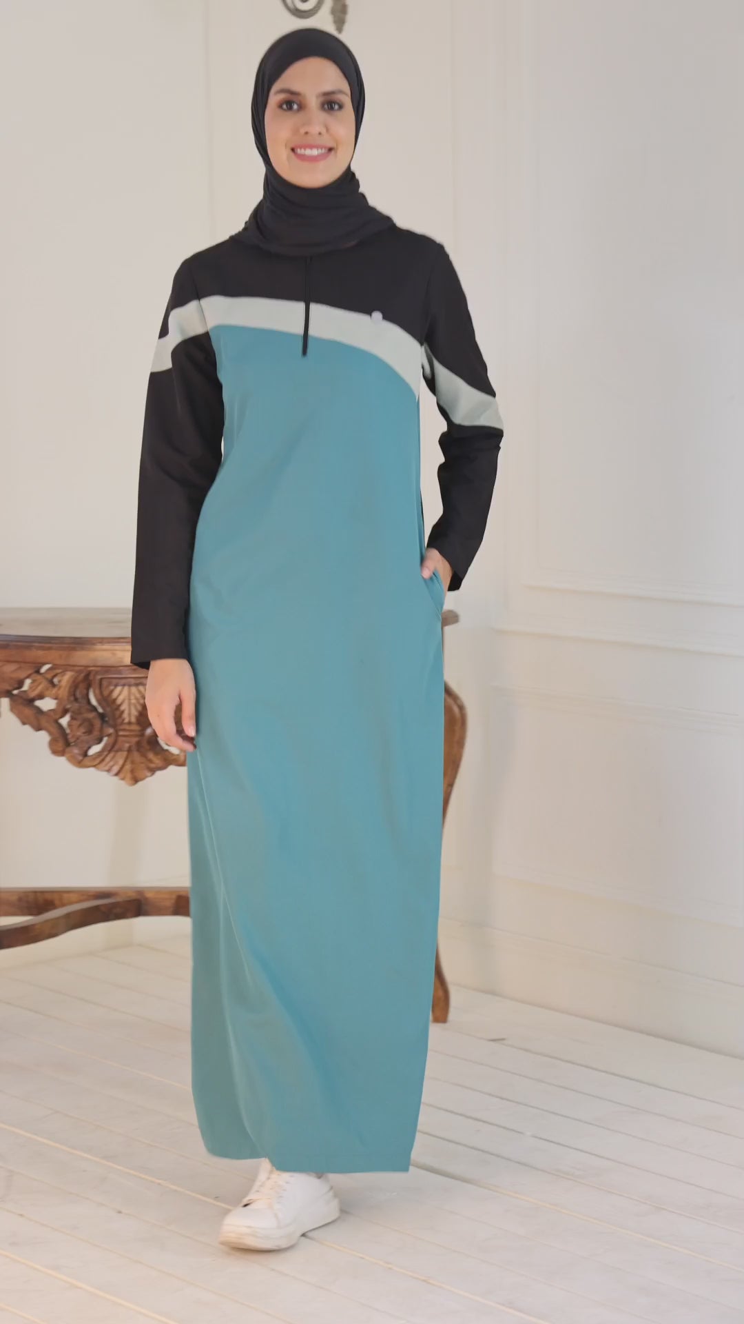 Blue And Black Diagonal Contrast Jilbab